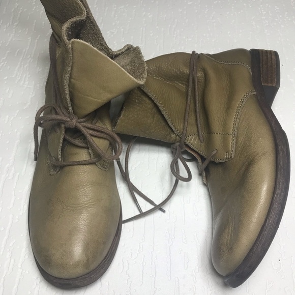 Lucky Brand Leather booties neutral Sz 7 - Picture 2 of 5